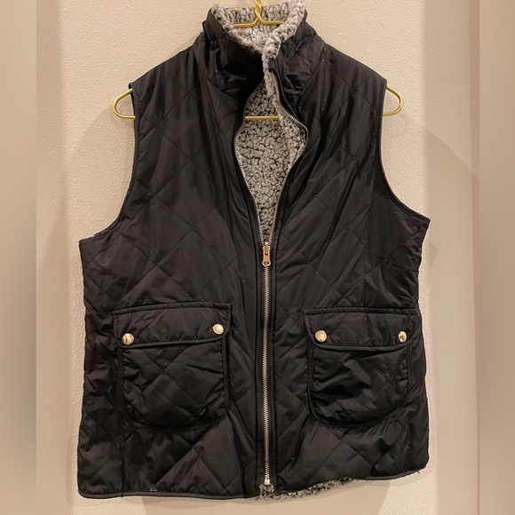 Reversible Vest! - Picture 2 of 11